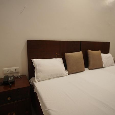 Narmada Vatika Hotel Jabalpur Eksteriør billede